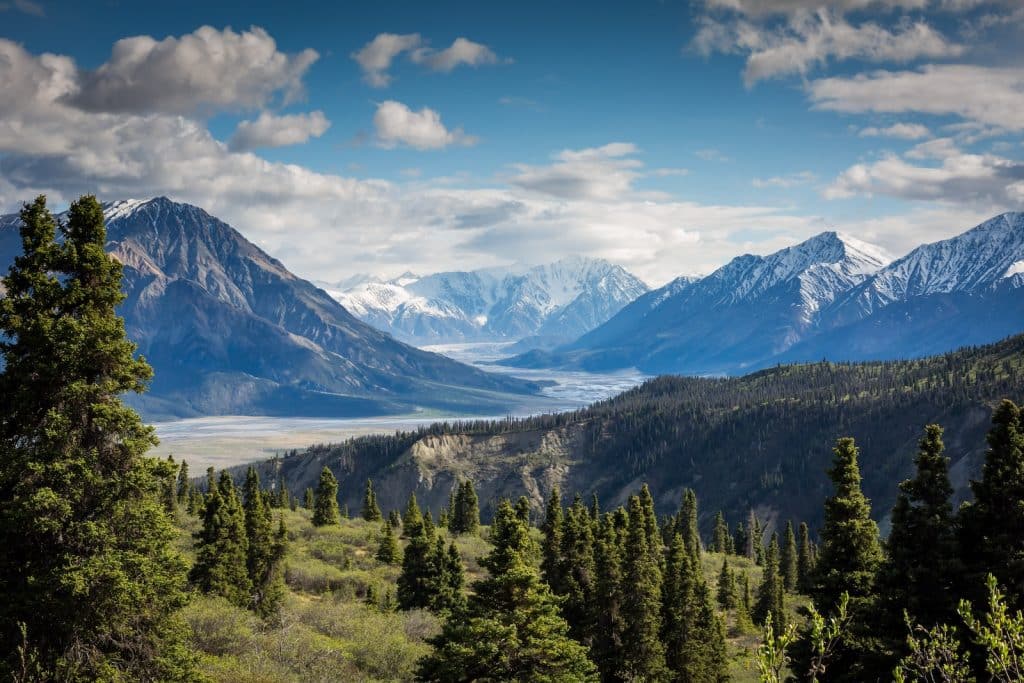 Descriptive Paragraphs About Mountains